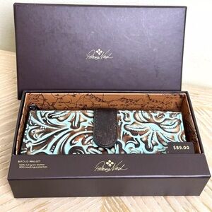 Patricia Nash Turquoise Bifold Wallet